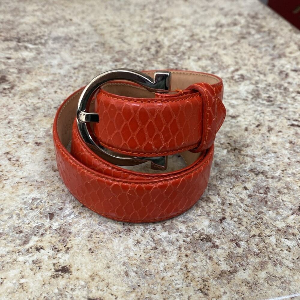 WCM New York Small red leather belt silver buckle
